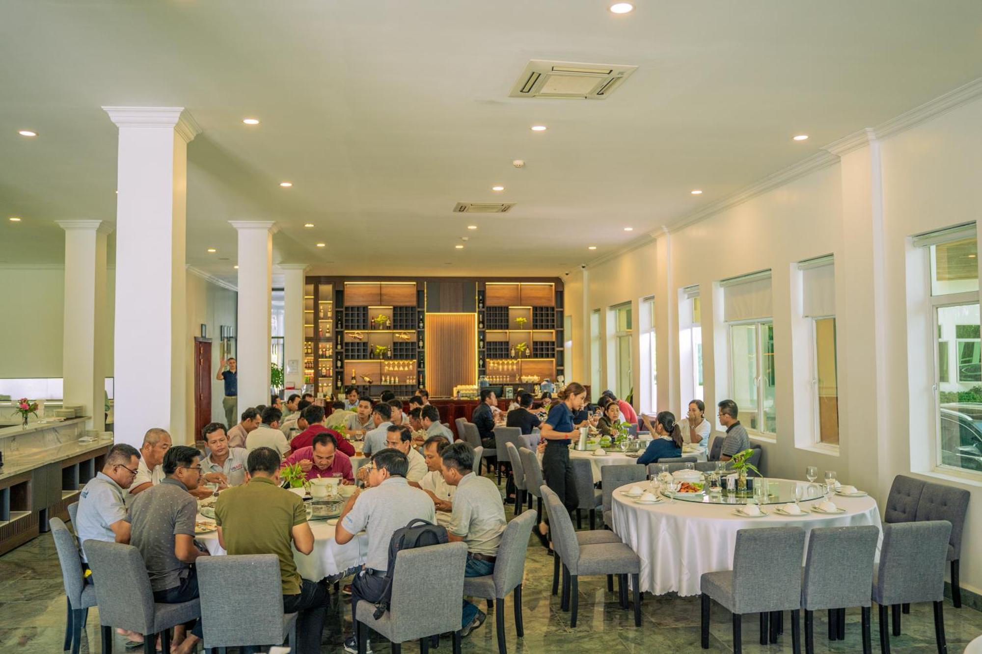 Sangkahak Mith Hotel Кеп Экстерьер фото